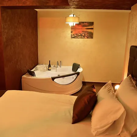 Avenia Restaurant & 4* Ruma