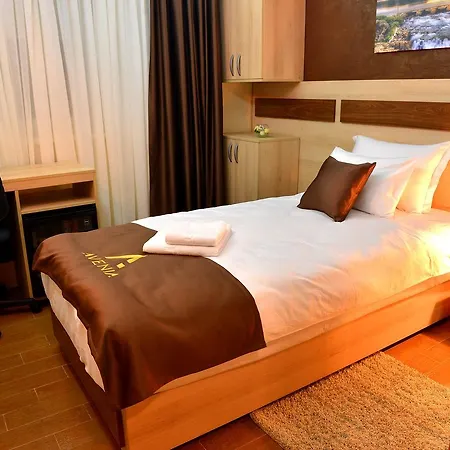 Guest house Restaurant & & Avenia