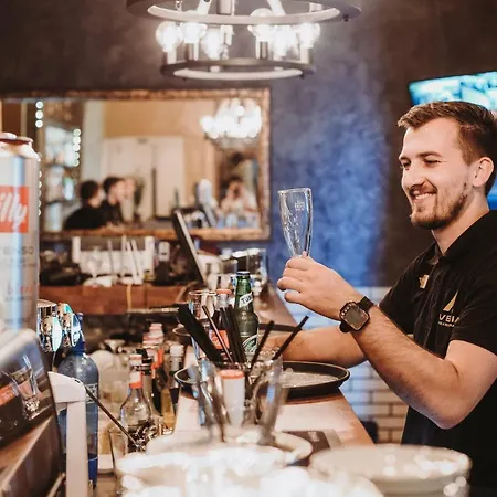 Avenia Restaurant&apartments Ruma