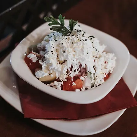 Avenia Restaurant & 4* Ruma