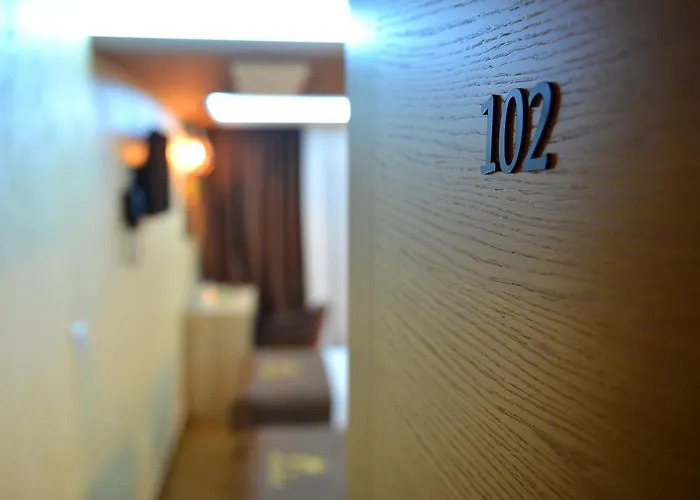 Gasthof Avenia Restaurant & 4*