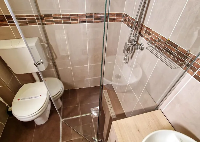 Avenia Restaurant & 4* Ruma