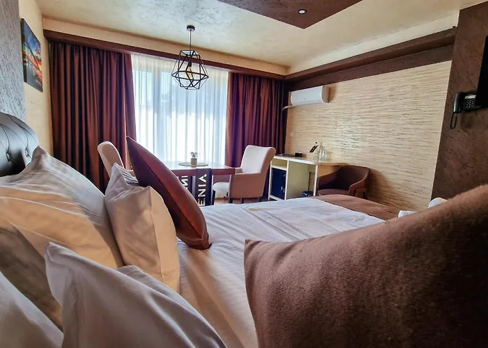 Avenia Restaurant & 4*