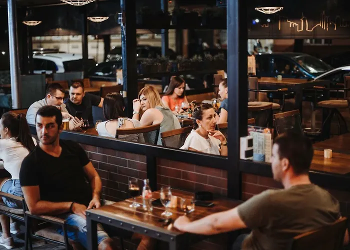 Avenia Restaurant & 4* Ruma